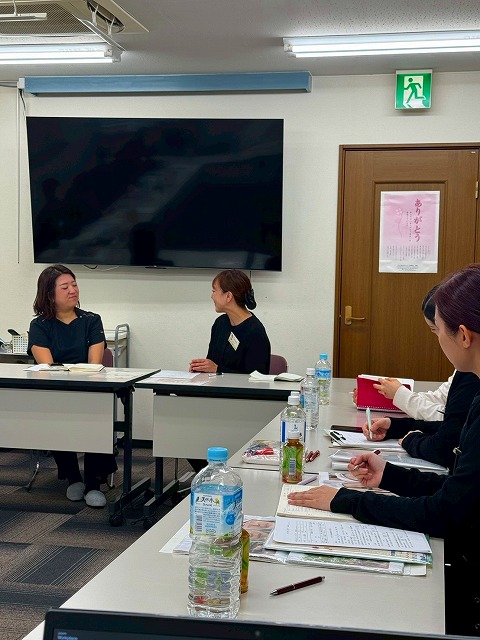 第2回ビューティースキンとピュアマインドのエステティック合同研修を行いました。