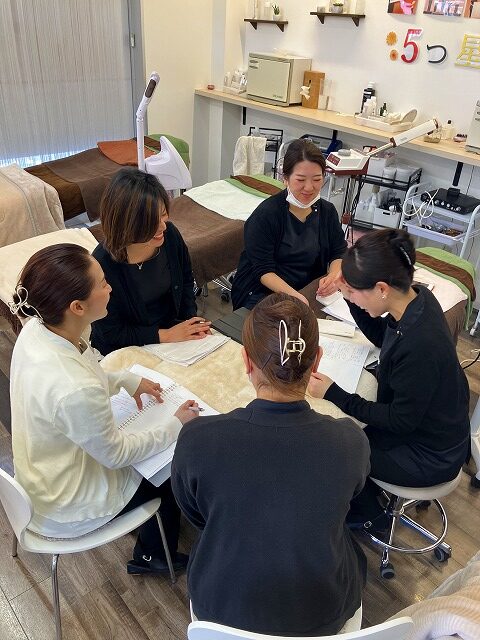 エステサロンFam様に美顔技術とマネジメント講習