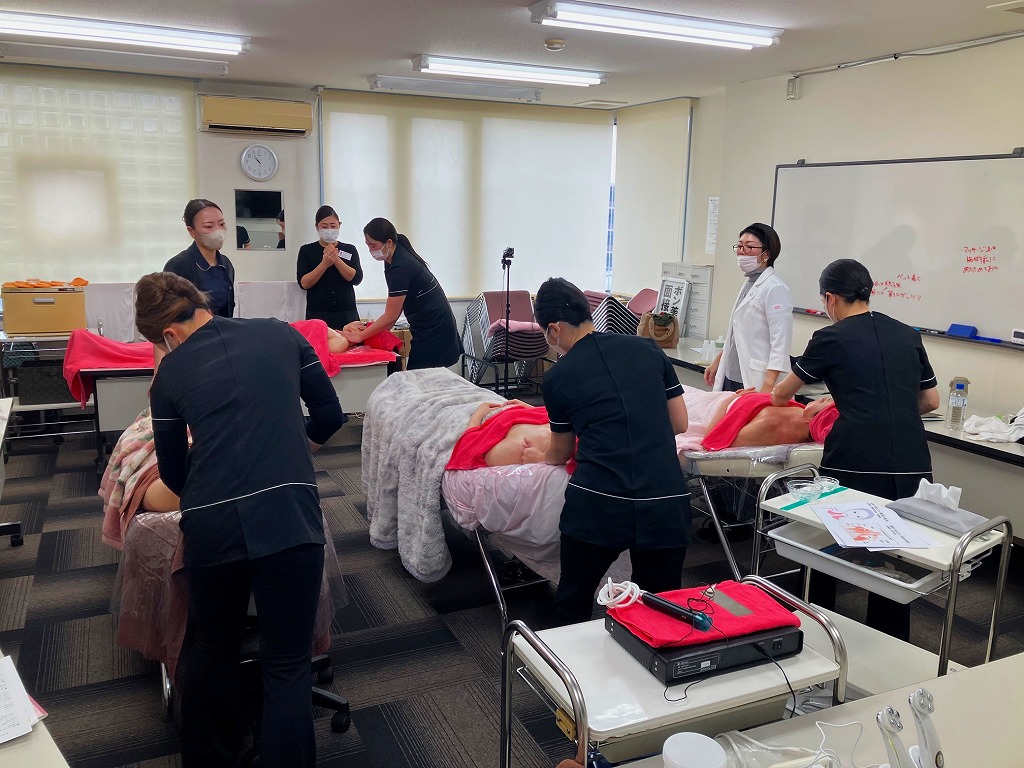 エスティフル様にてリペア技術講習を行いました。